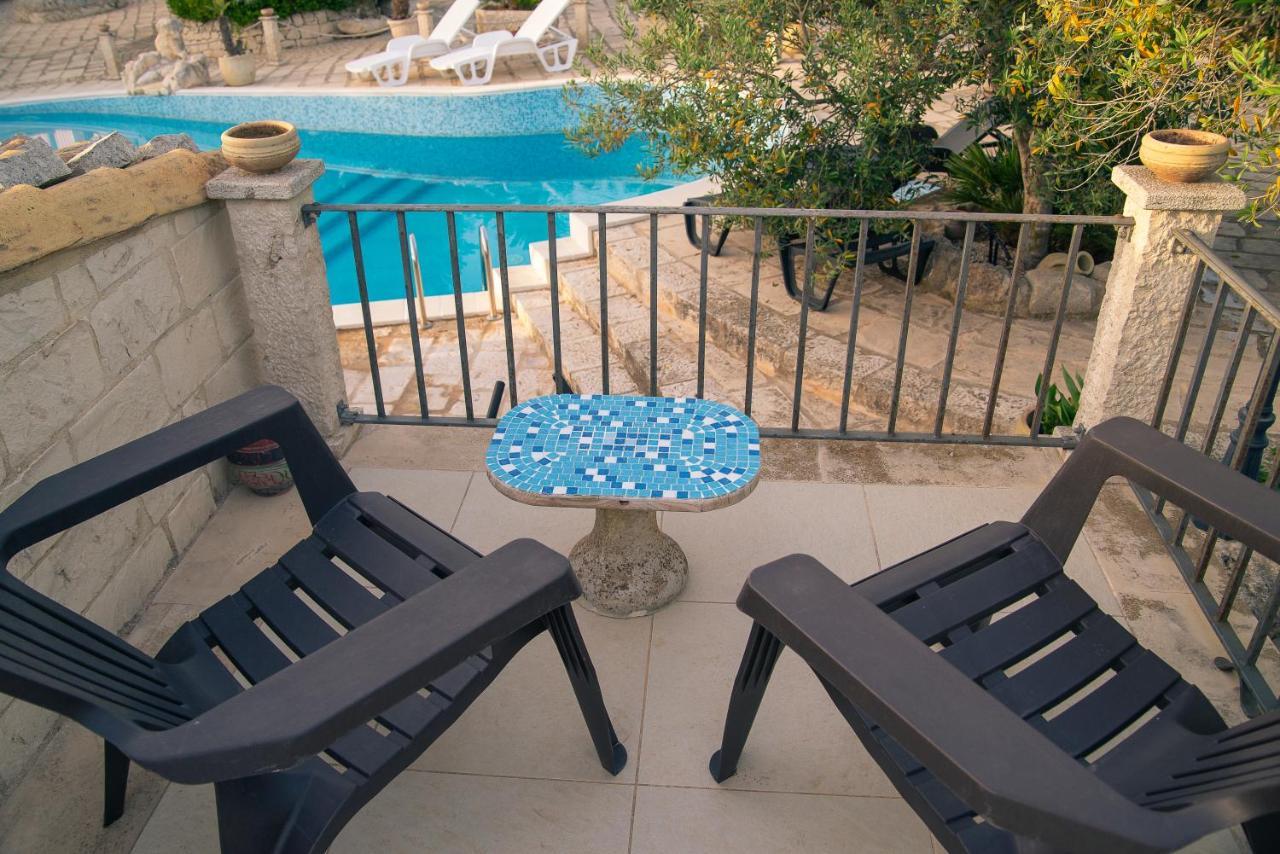 Dependance In Villa Con Piscina راغوزا المظهر الخارجي الصورة