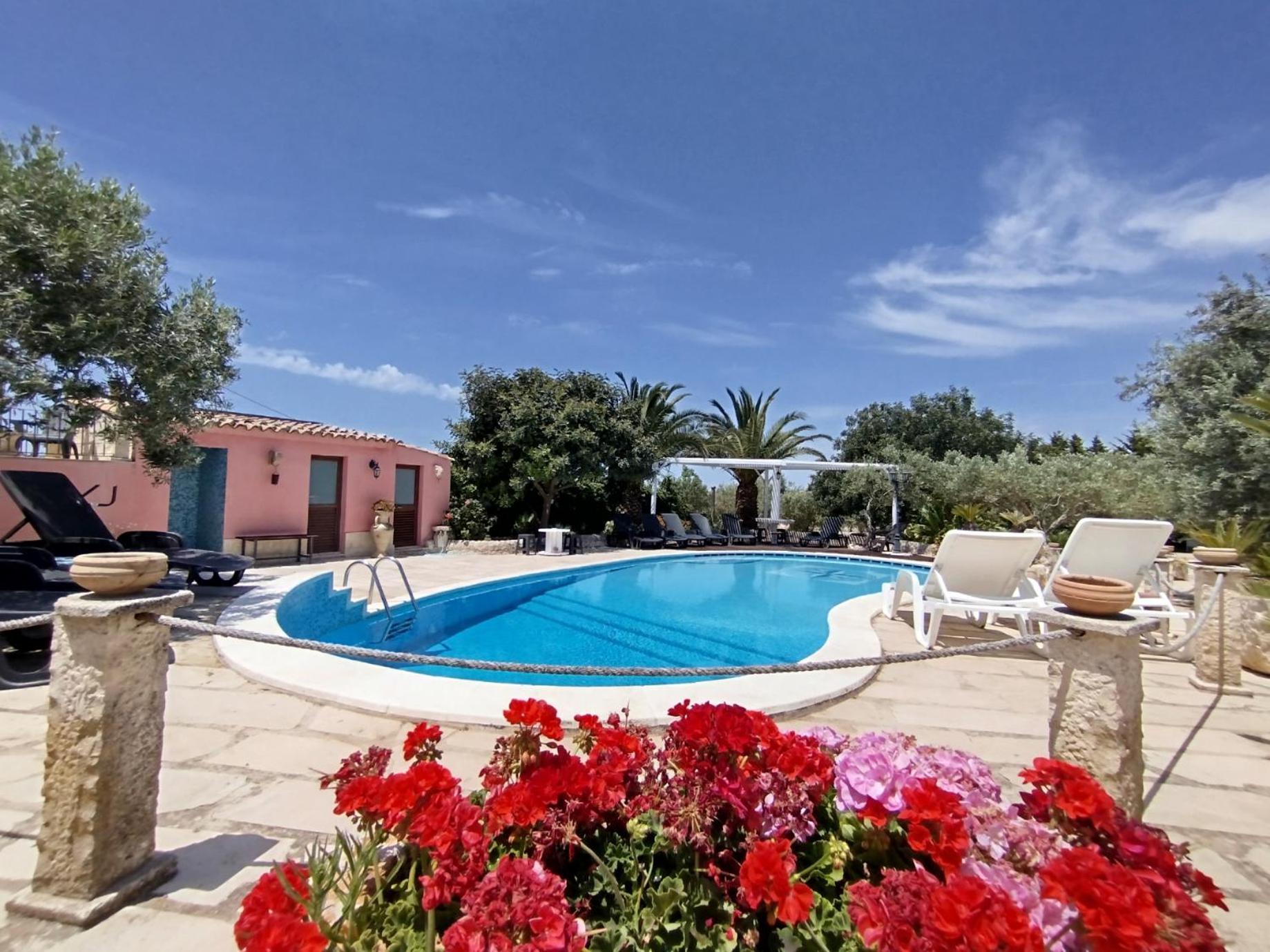 Dependance In Villa Con Piscina راغوزا المظهر الخارجي الصورة